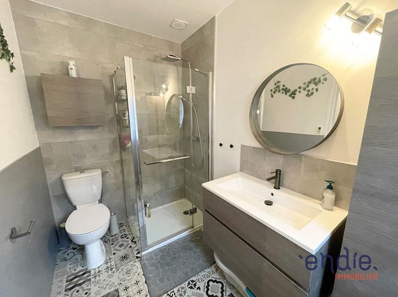 Maison - 93 m² - 5 pièces