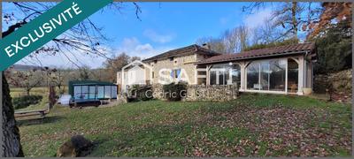 Maison - 153 m² - 5 pièces