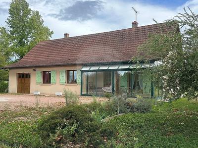 Maison - 95 m² - 5 pièces