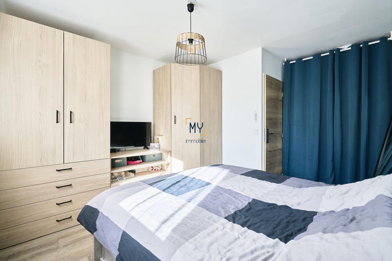 Maison - 90 m² - 5 pièces