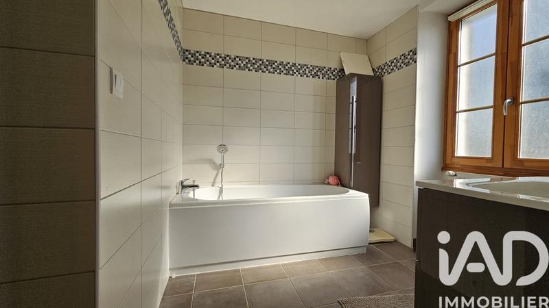 Maison - 199 m² - 6 pièces