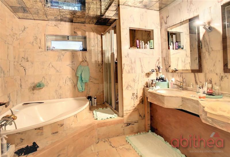 Maison - 136 m² - 8 pièces