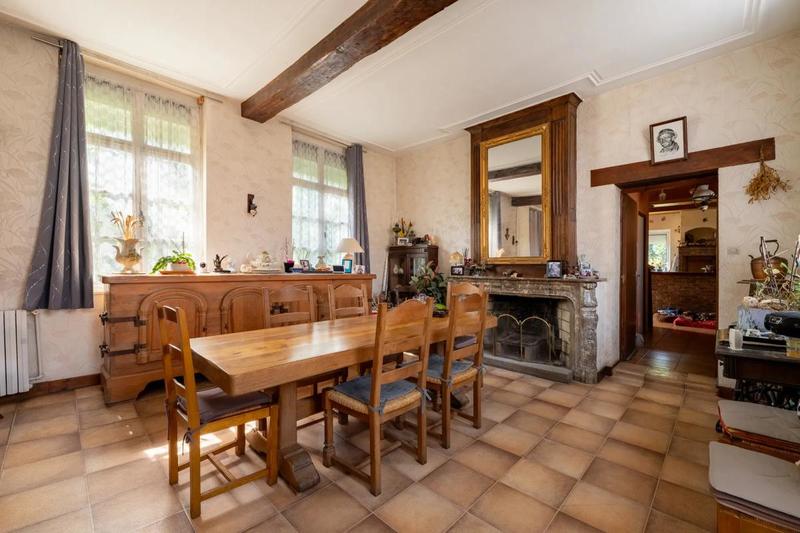 Maison - 205 m² - 12 pièces