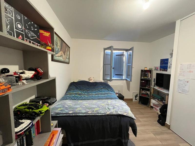 Appartement - 80 m² - 3 pièces