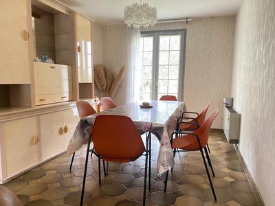 Maison - 88 m² - 4 pièces