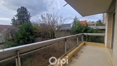 Appartement - 86 m² - 4 pièces