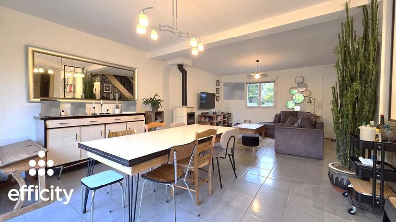 Maison - 104 m² - 6 pièces