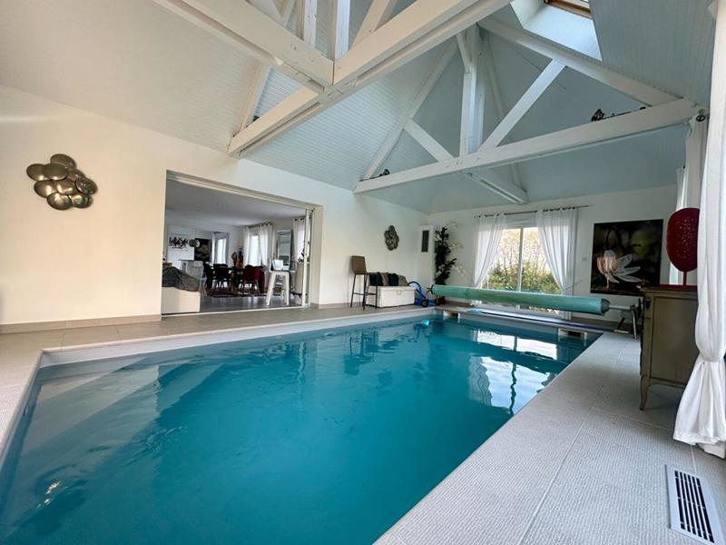 Maison - 170 m² - 6 pièces