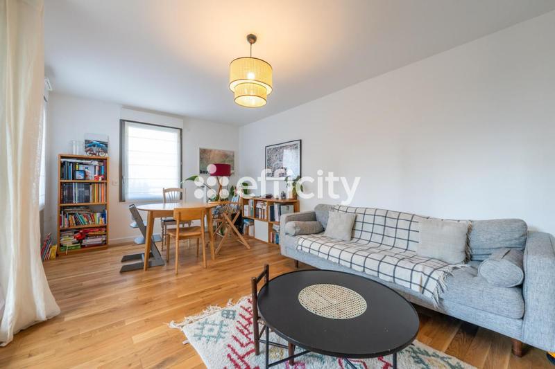 Appartement - 64 m² - 3 pièces