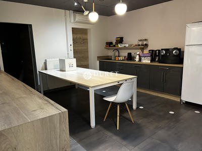 Local d'activités - 1 224 m²