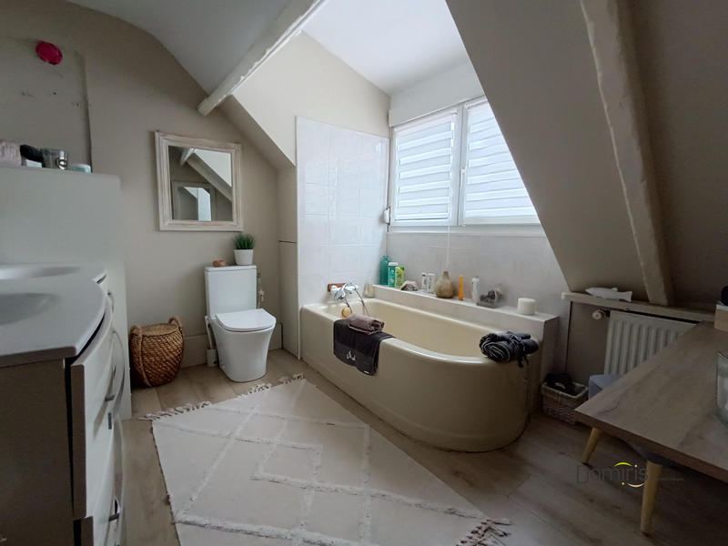 Maison - 182 m² - 7 pièces