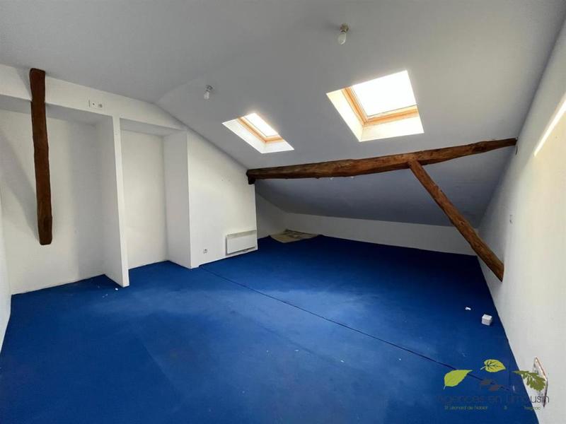 Maison - 222 m² - 7 pièces