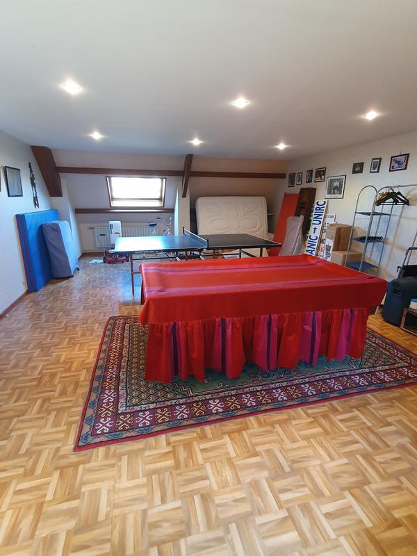 Maison - 259 m² - 6 pièces