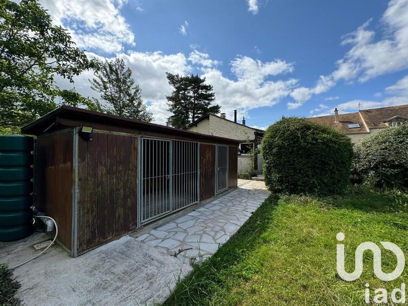 Maison - 234 m² - 8 pièces