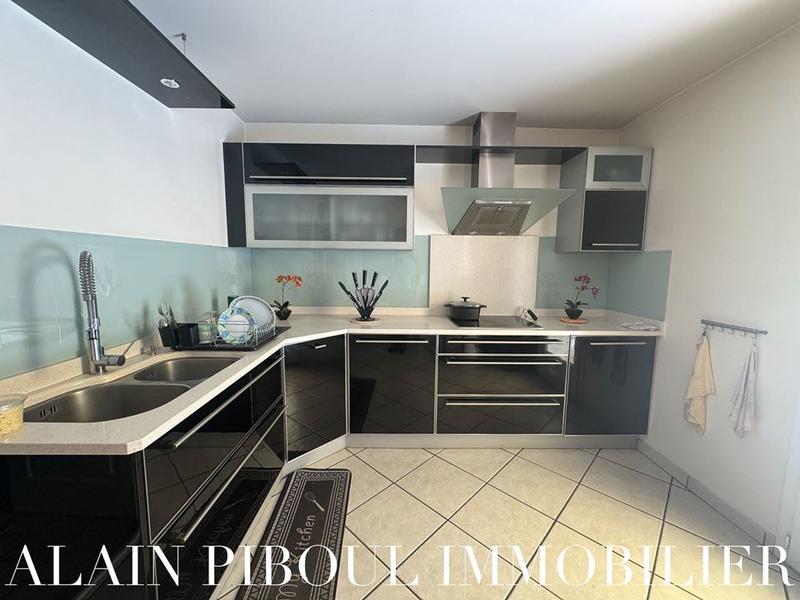 Maison traditionnelle - 110 m² - 4 pièces