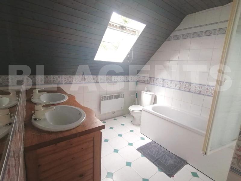 Pavillon - 96 m² - 5 pièces