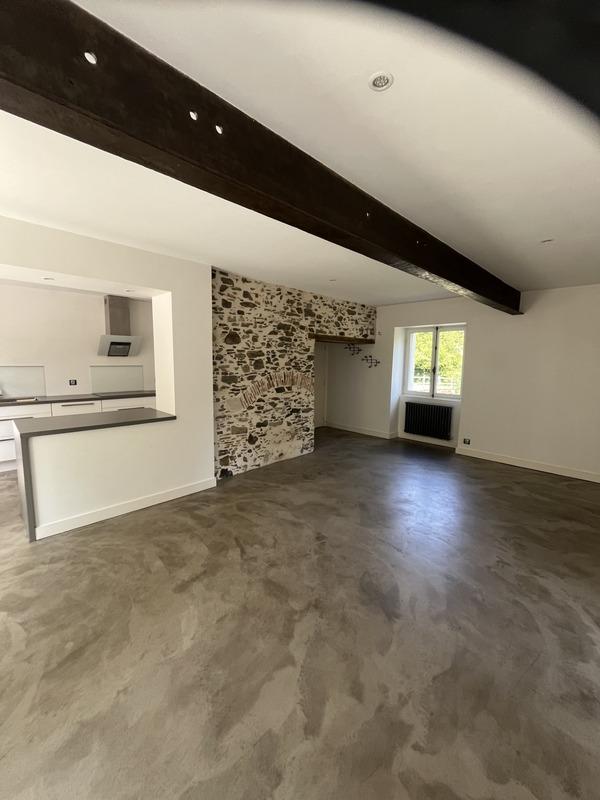 Moulin - 261 m² - 15 pièces