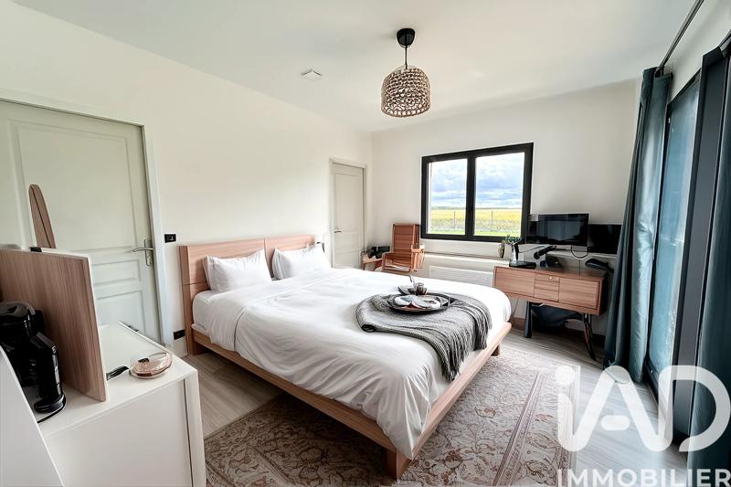 Maison - 148 m² - 6 pièces