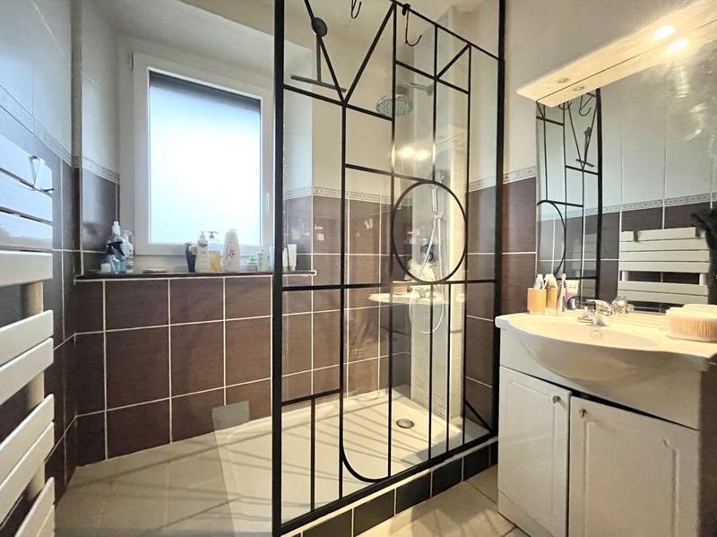 Appartement - 61 m² - 2 pièces