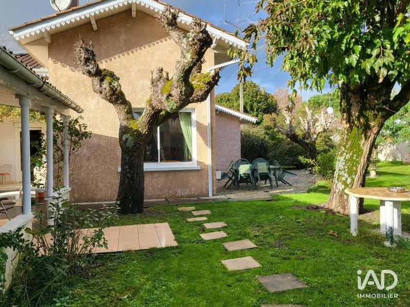 Maison - 104 m² - 4 pièces