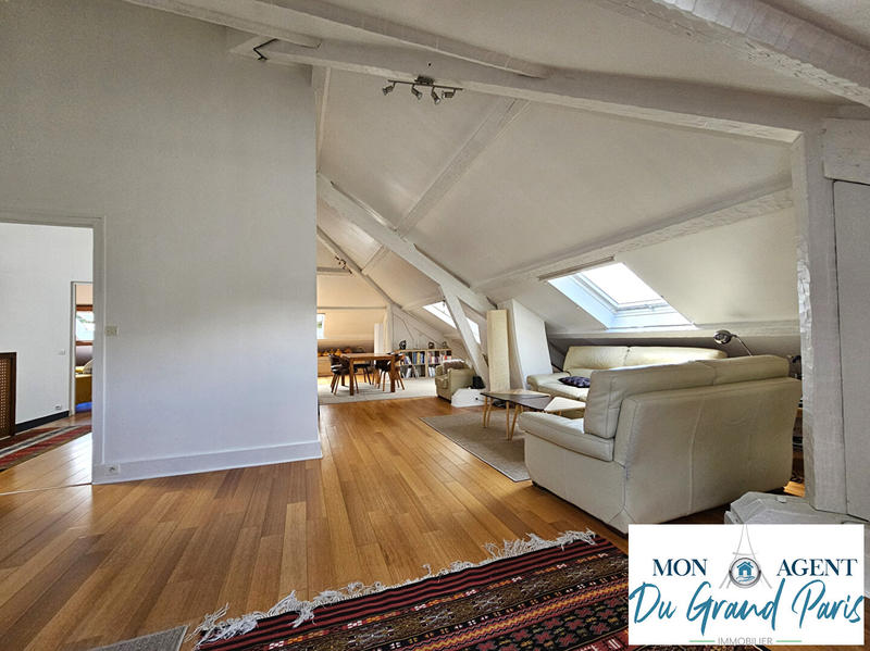 Appartement - 100 m² - 5 pièces