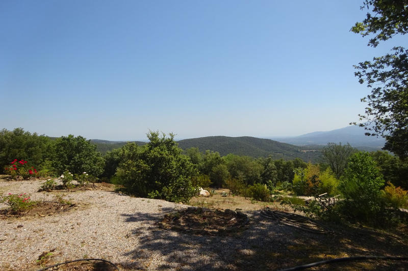 Maison - 235 m² - 7 pièces