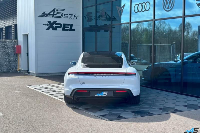 Porsche taycan Turbo s 716ch