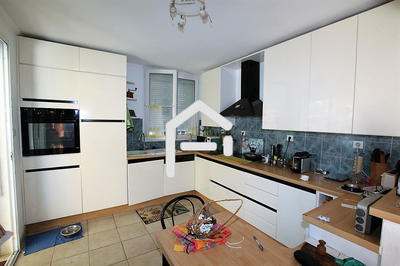 Villa - 237 m² - 10 pièces