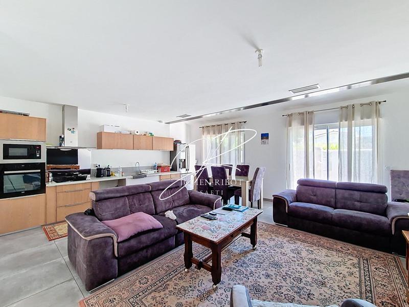 Maison - 66 m² - 3 pièces