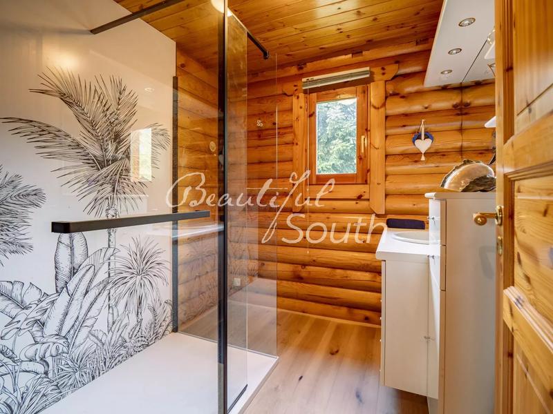 Châlet - 288 m² - 7 pièces