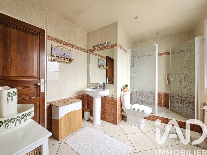 Maison - 110 m² - 5 pièces