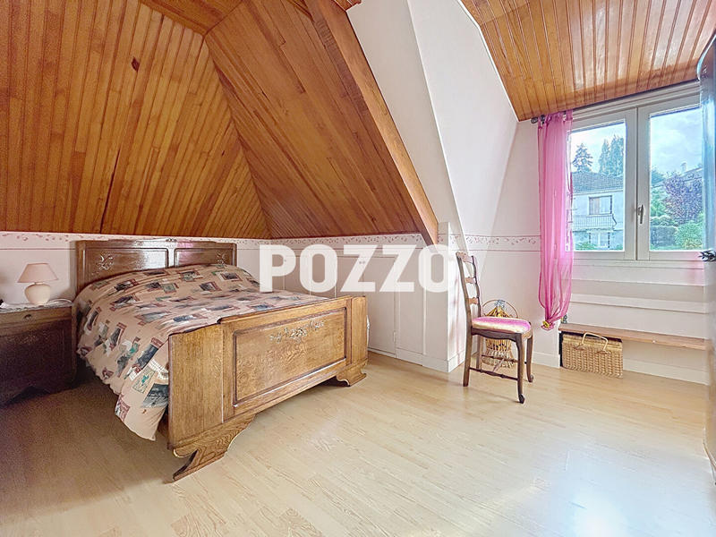 Maison - 147 m² - 6 pièces