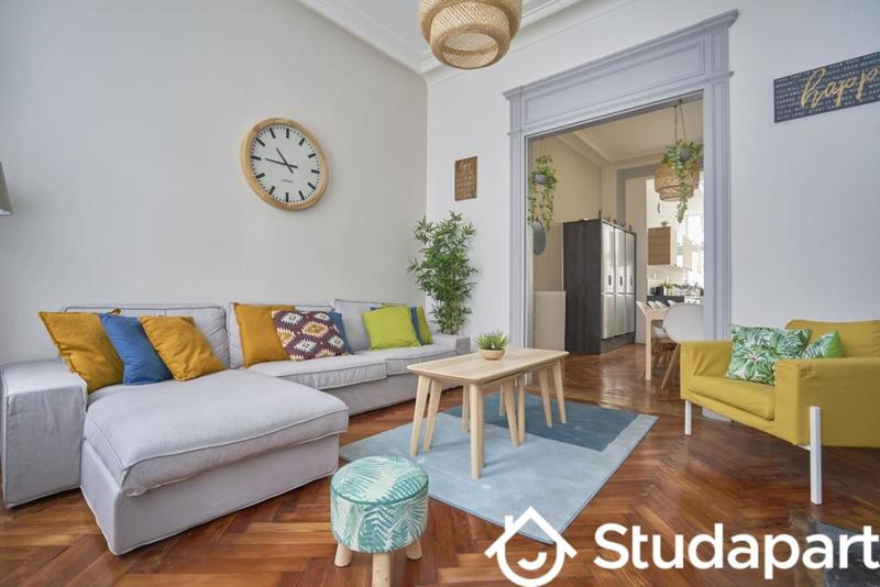 Chambre - 13 m² - 1 pièce