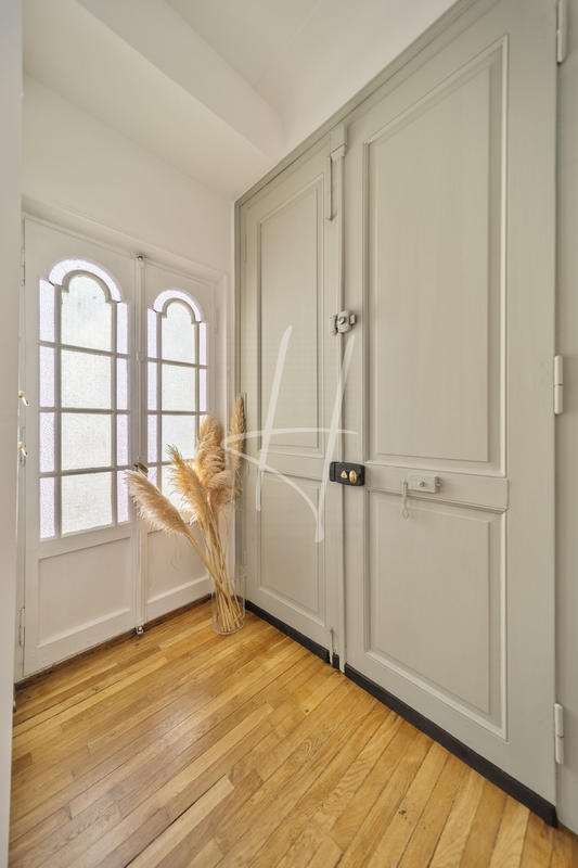 Appartement - 134 m² - 6 pièces