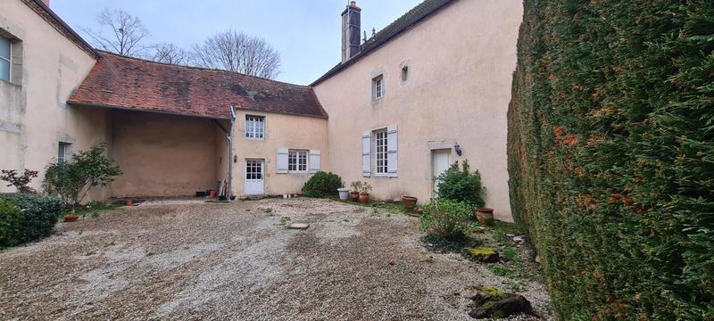 Maison - 161 m² - 5 pièces
