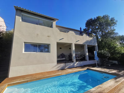 Villa - 157 m² - 6 pièces