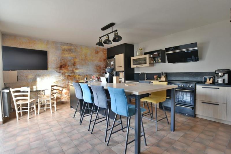 Maison - 108 m² - 4 pièces