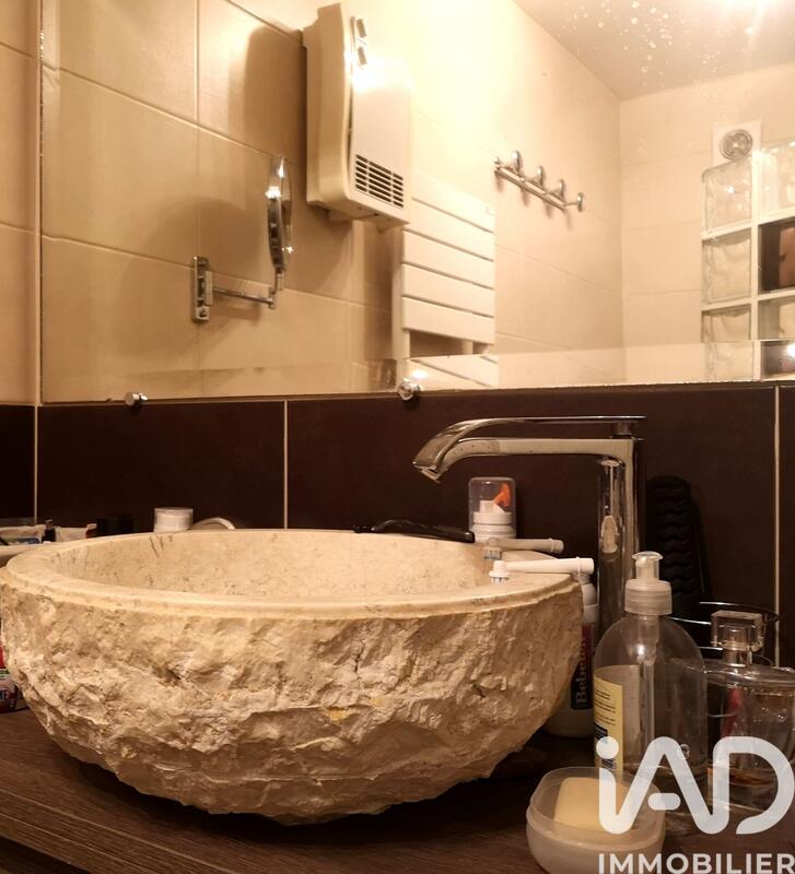 Maison - 195 m² - 9 pièces