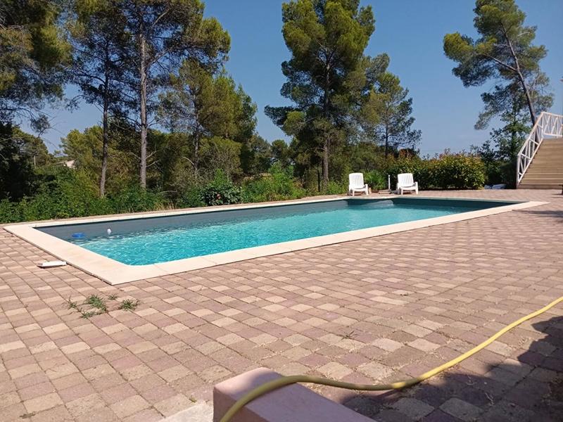 Maison - 200 m² - 6 pièces