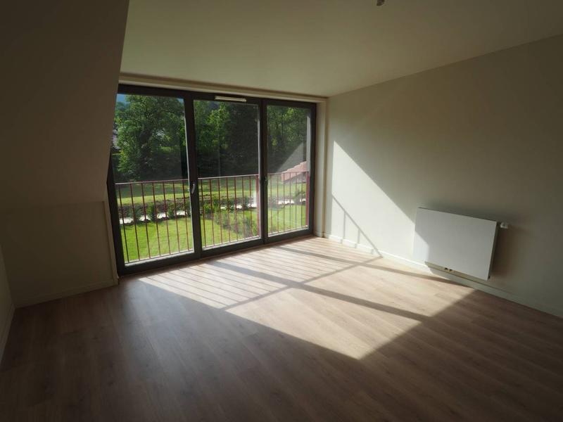 Appartement - 99 m² - 4 pièces