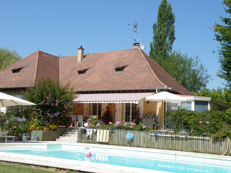 Maison - 186 m² - 7 pièces