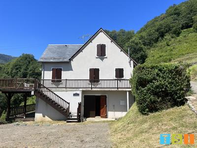 Maison - 135 m² - 5 pièces