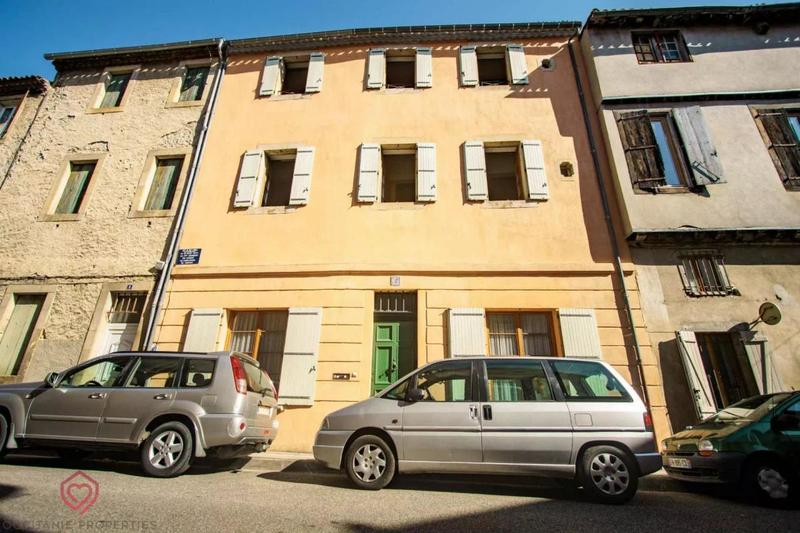 Maison de village - 226 m² - 8 pièces