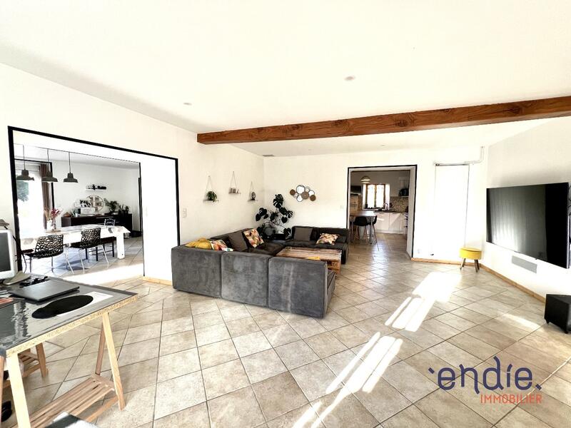 Maison - 190 m² - 5 pièces