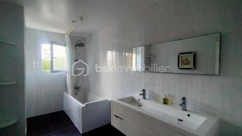 Maison - 148 m² - 7 pièces