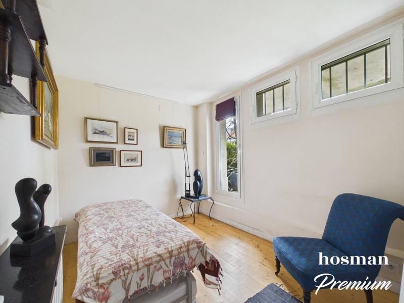 Maison - 213 m² - 8 pièces