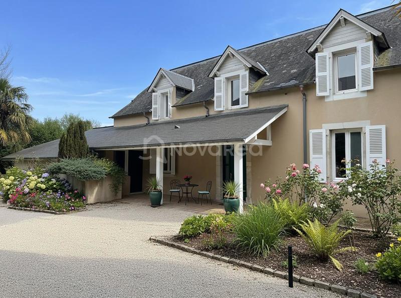 Maison - 202 m² - 7 pièces