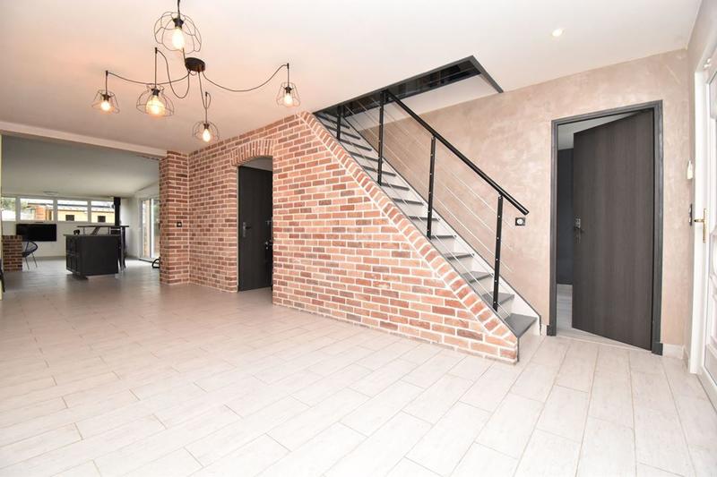 Maison traditionnelle - 126 m² - 8 pièces