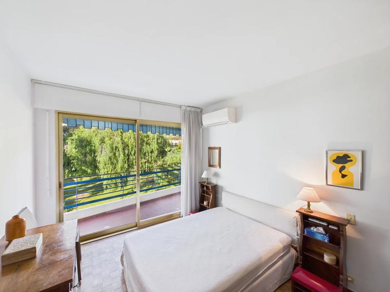 Appartement - 96 m² - 4 pièces