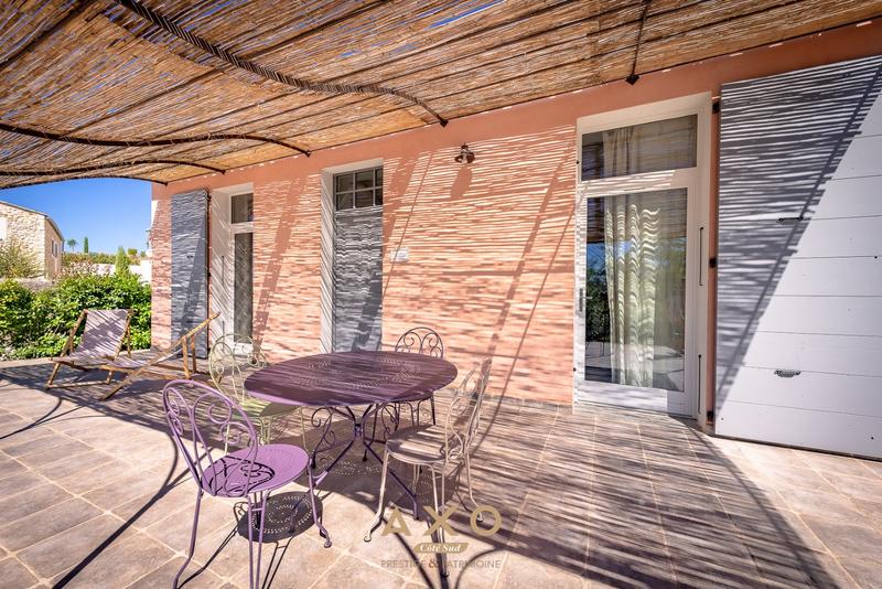 Maison de domaine - 567 m² - 25 pièces